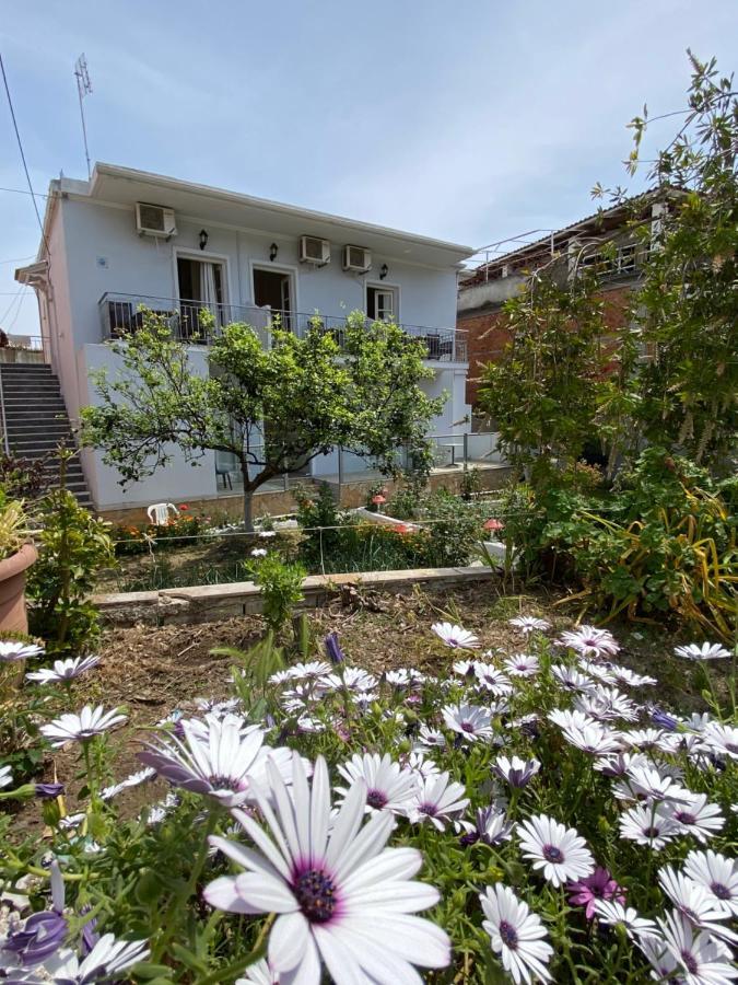 Yiannis Studios Мораитика Екстериор снимка